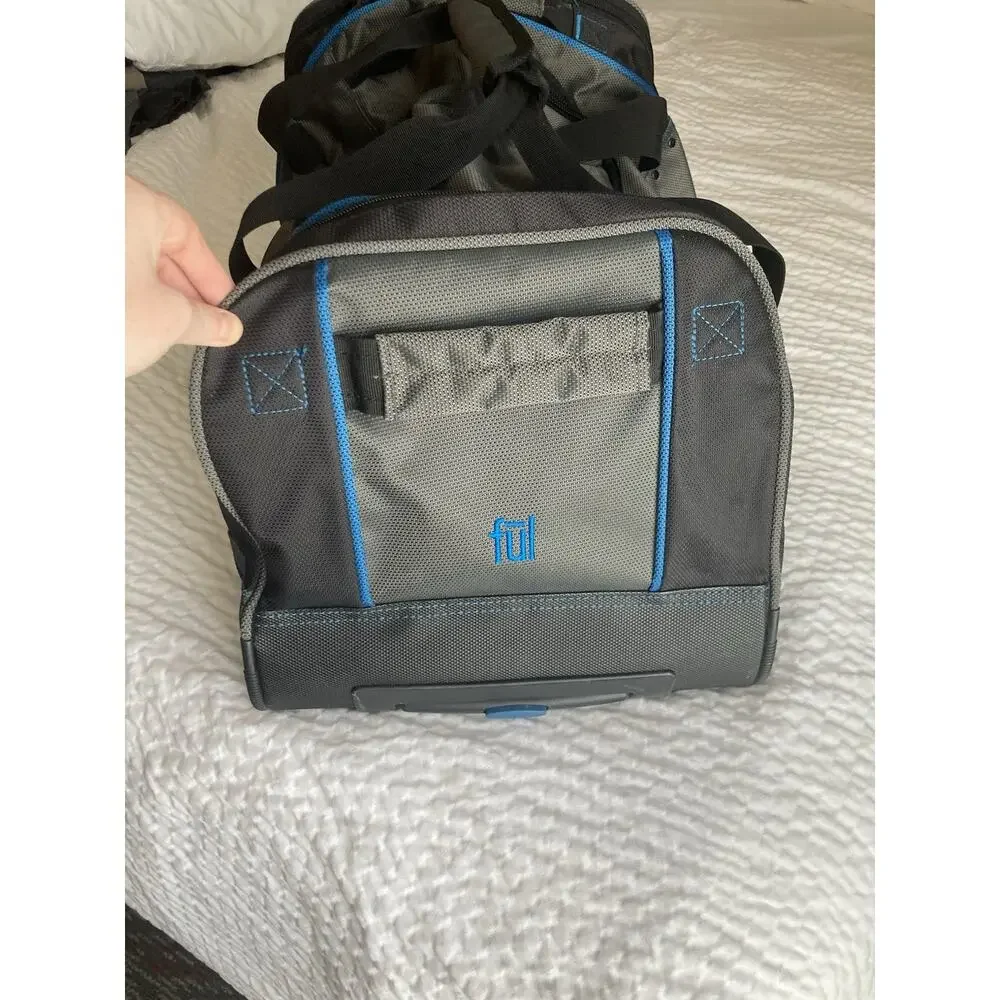 FUL Rolling Duffle 21”x12”x12” Carry On Gym Bag 2 Wheel Rolling Telescope Handle